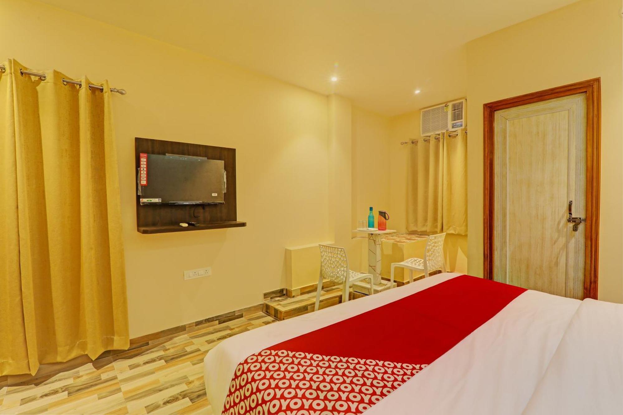 Hotel O Royal Regency Palace Gorakhpur Exteriör bild
