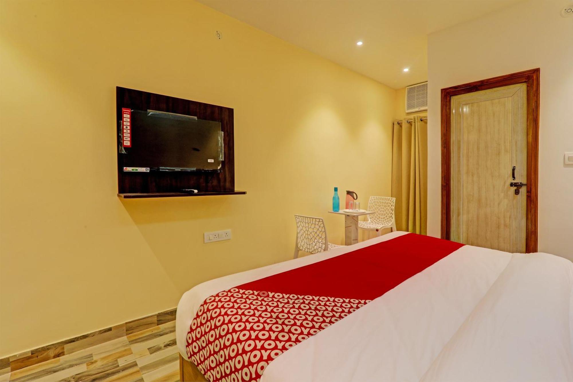 Hotel O Royal Regency Palace Gorakhpur Exteriör bild